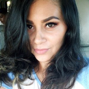 Meet your Posher, Fabiola